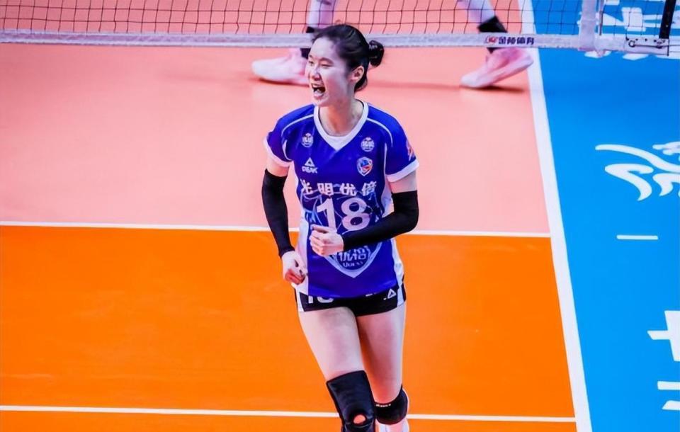 国乒强势横扫中国女排晋级半决赛，状态火热！